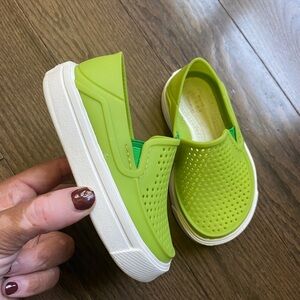 Crocs CitiLane Roka K unisex-child Sneaker toddler size 6
